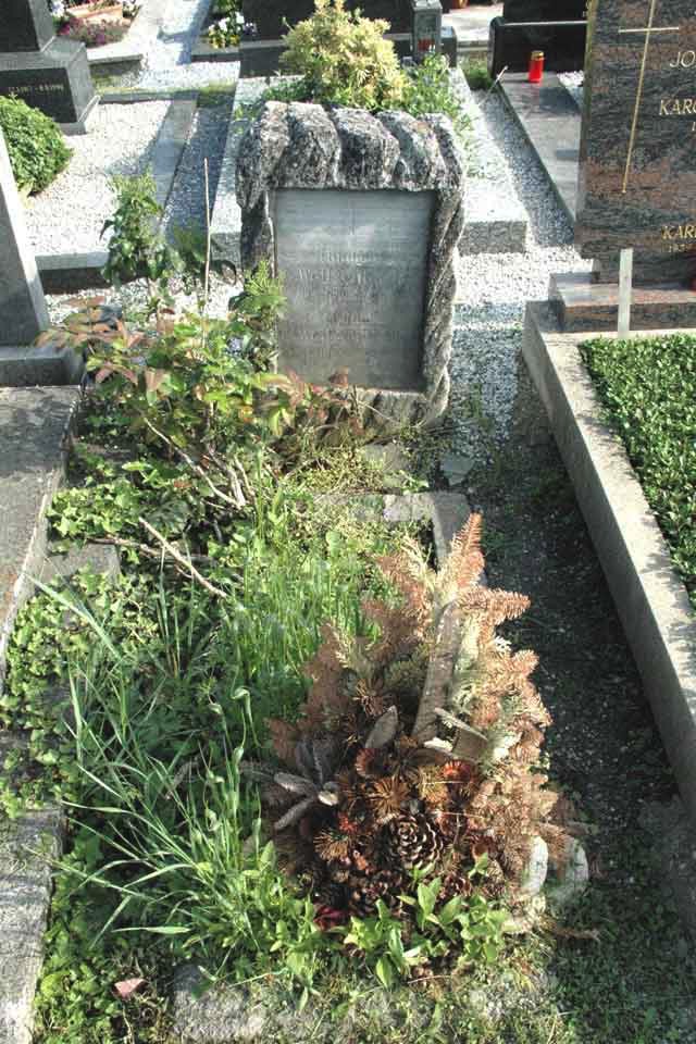 Individuelle Grabbepflanzung Friedhofsgärtnerei Provasnek Graz